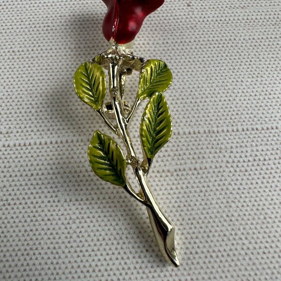 Red Rose Enamel Brooch Pin Gold Tone With Green Leaf Accents Vintage - Picture 9 of 10